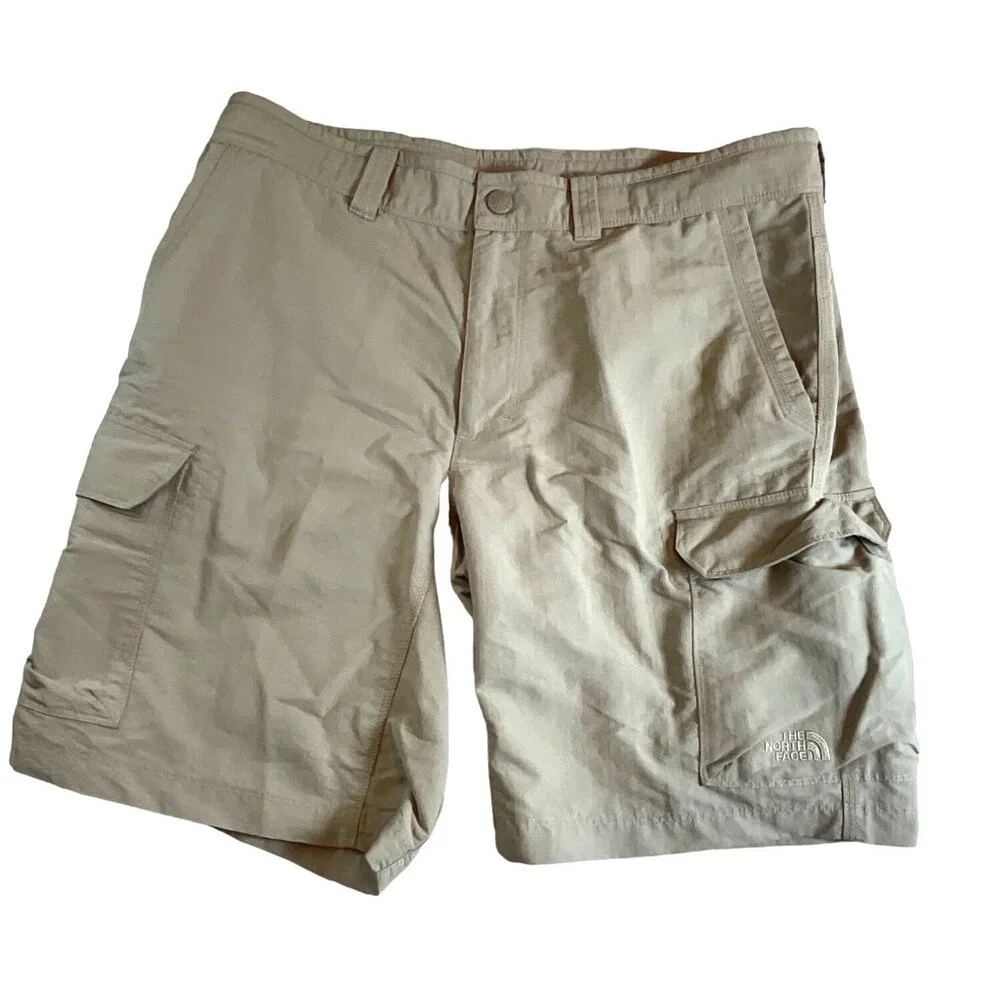 North Face Khaki Men's 34 Cargo Shorts‎ 9.5 Inseam